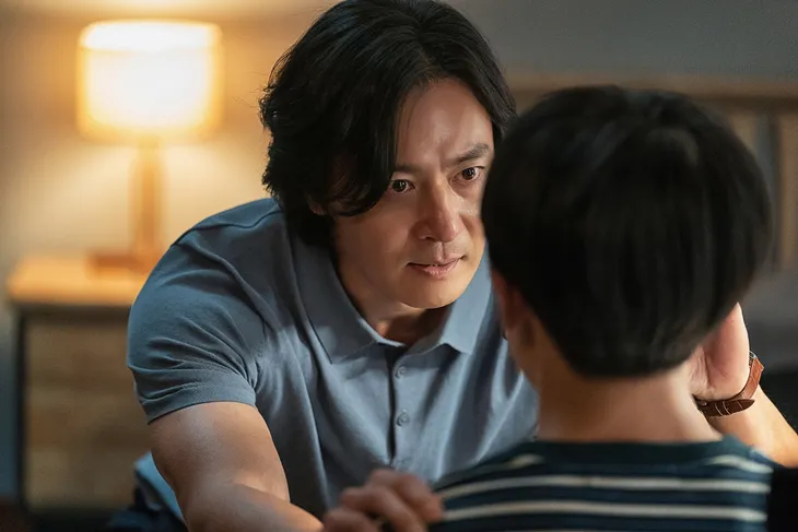 Jang Dong Gun nên duyên cùng Kim Hee-ae trong phim Gia đình hoàn hảo - Ảnh 2. Jang Dong Gun nên duyên cùng Kim Hee-ae trong phim Gia đình hoàn hảo - Ảnh 2.