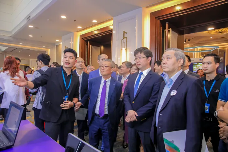 Trình diễn Hệ sinh thái an ninh ATTT tại ngày An toàn thông tin Việt Nam 2024 - Ảnh 1. Trình diễn Hệ sinh thái an ninh ATTT tại ngày An toàn thông tin Việt Nam 2024 - Ảnh 1.