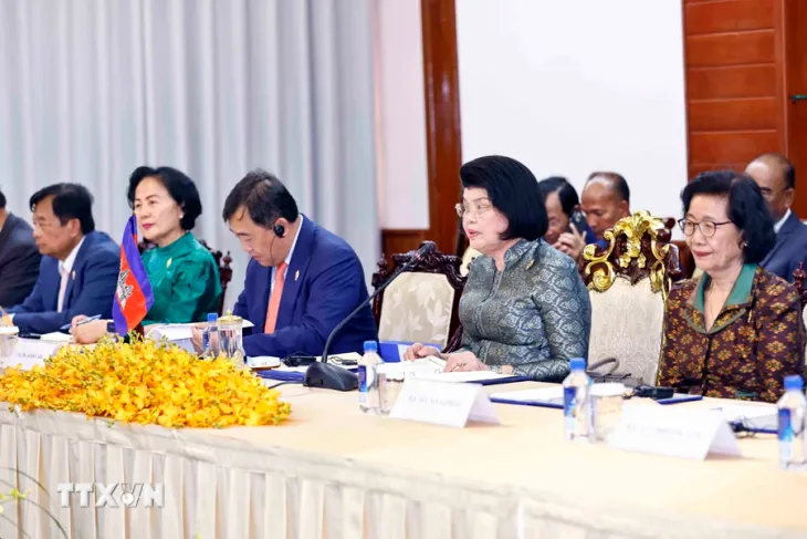Chủ tịch Quốc hội Trần Thanh Mẫn hội đàm với Chủ tịch Quốc hội Campuchia - Ảnh 2. Chủ tịch Quốc hội Trần Thanh Mẫn hội đàm với Chủ tịch Quốc hội Campuchia - Ảnh 2.