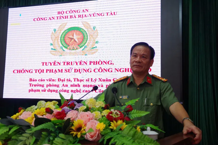 Vùng 2 Hải quân phối hợp tổ chức tuyên truyền, phổ biến giáo dục pháp luật tại Vũng Tàu - Ảnh 2. Vùng 2 Hải quân phối hợp tổ chức tuyên truyền, phổ biến giáo dục pháp luật tại Vũng Tàu - Ảnh 2.