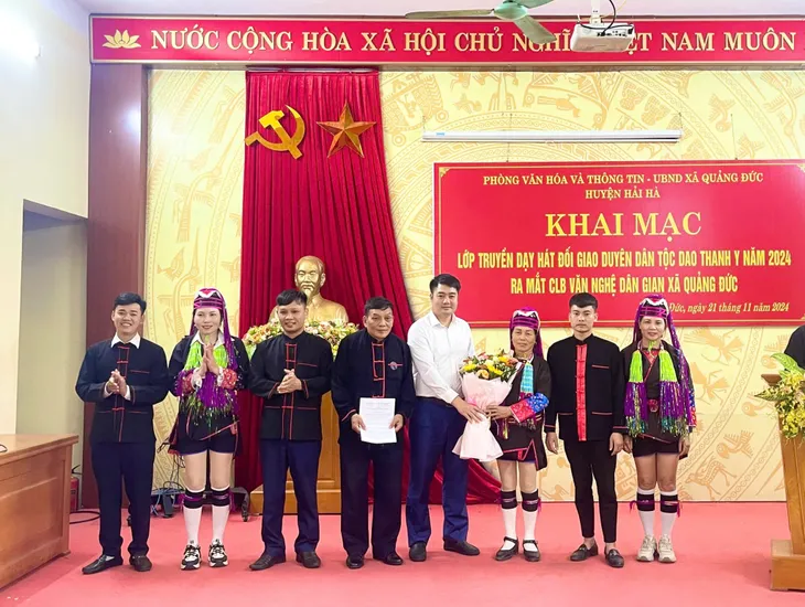 Quảng Ninh:Mở lớp dạy hát đối giao duyên dân tộc Dao Thanh Y ở huyện Hải Hà - Ảnh 8. Quảng Ninh:Mở lớp dạy hát đối giao duyên dân tộc Dao Thanh Y ở huyện Hải Hà - Ảnh 8.