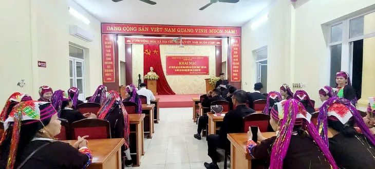 Quảng Ninh:Mở lớp dạy hát đối giao duyên dân tộc Dao Thanh Y ở huyện Hải Hà - Ảnh 7. Quảng Ninh:Mở lớp dạy hát đối giao duyên dân tộc Dao Thanh Y ở huyện Hải Hà - Ảnh 7.