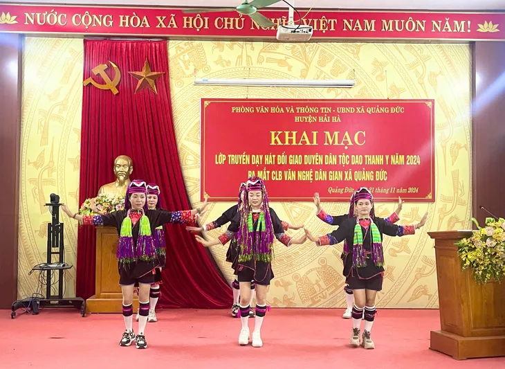 Quảng Ninh:Mở lớp dạy hát đối giao duyên dân tộc Dao Thanh Y ở huyện Hải Hà - Ảnh 6. Quảng Ninh:Mở lớp dạy hát đối giao duyên dân tộc Dao Thanh Y ở huyện Hải Hà - Ảnh 6.