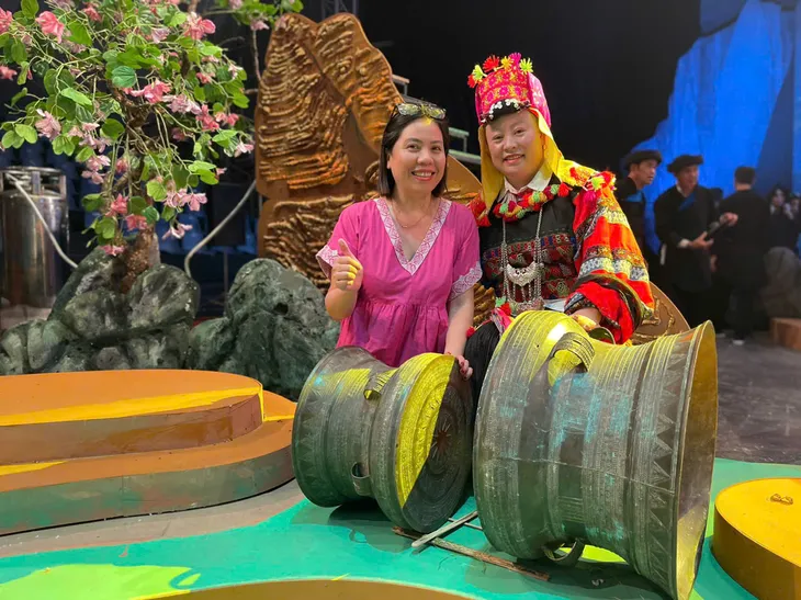Chương trình Âm sắc Việt Nam - Tôn vinh âm nhạc dân gian - Ảnh 2. Chương trình Âm sắc Việt Nam - Tôn vinh âm nhạc dân gian - Ảnh 2.