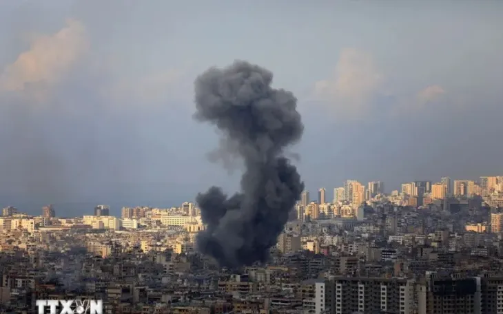 Israel mở lại hàng loạt cuộc không kích vào Lebanon, ít nhất 52 người thiệt mạng - Ảnh 1. Israel mở lại hàng loạt cuộc không kích vào Lebanon, ít nhất 52 người thiệt mạng - Ảnh 1.