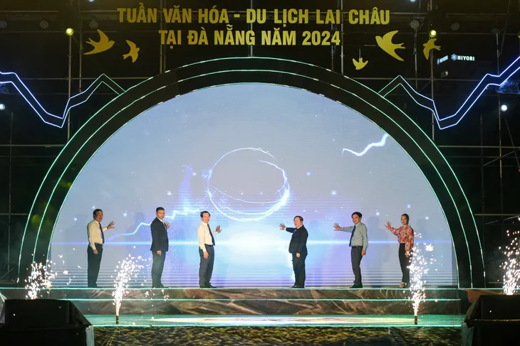 Khai mạc Tuần Văn hoá - du lịch Lai Châu tại Đà Nẵng - Ảnh 1. Khai mạc Tuần Văn hoá - du lịch Lai Châu tại Đà Nẵng - Ảnh 1.