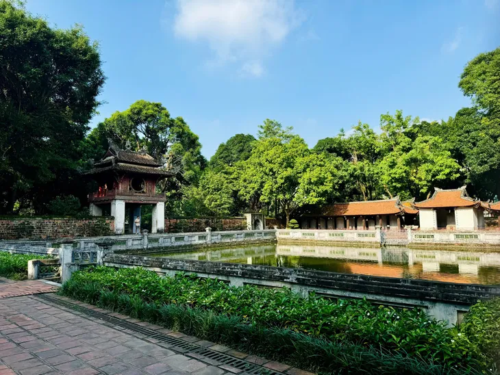 Chương trình mục tiêu quốc gia về phát triển văn hóa giai đoạn 2025 - 2035: Tăng nguồn thu, lấy văn hóa nuôi văn hóa - Ảnh 4. Chương trình mục tiêu quốc gia về phát triển văn hóa giai đoạn 2025 - 2035: Tăng nguồn thu, lấy văn hóa nuôi văn hóa - Ảnh 4.
