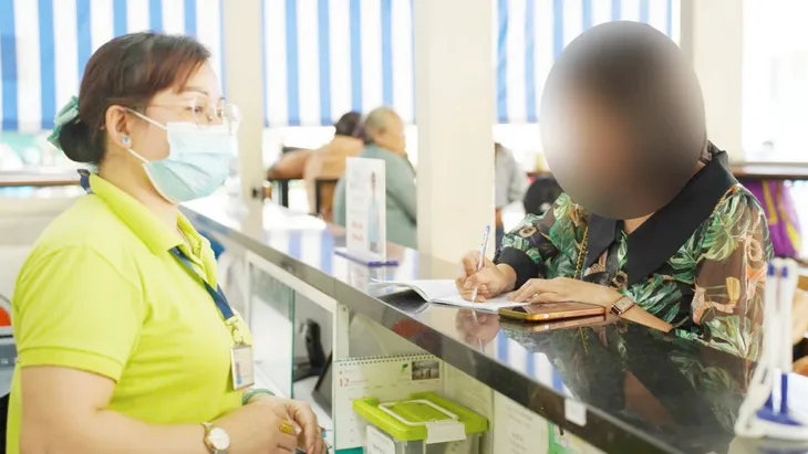 TP Hồ Chí Minh: Nhiều phụ huynh lên tiếng sau vụ bị lừa đảo con nhập viện cấp cứu - Ảnh 1. TP Hồ Chí Minh: Nhiều phụ huynh lên tiếng sau vụ bị lừa đảo con nhập viện cấp cứu - Ảnh 1.