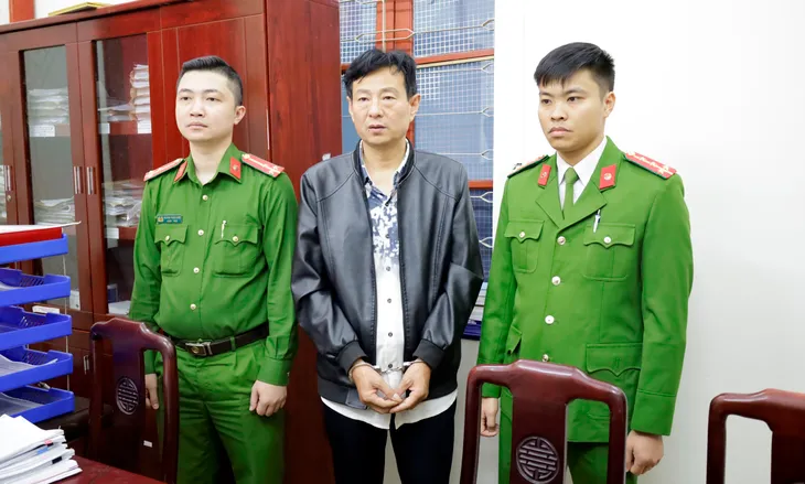 Bắt nhóm đối tượng cướp tài sản của người nước ngoài ở Móng Cái (Quảng Ninh) - Ảnh 4. Bắt nhóm đối tượng cướp tài sản của người nước ngoài ở Móng Cái (Quảng Ninh) - Ảnh 4.