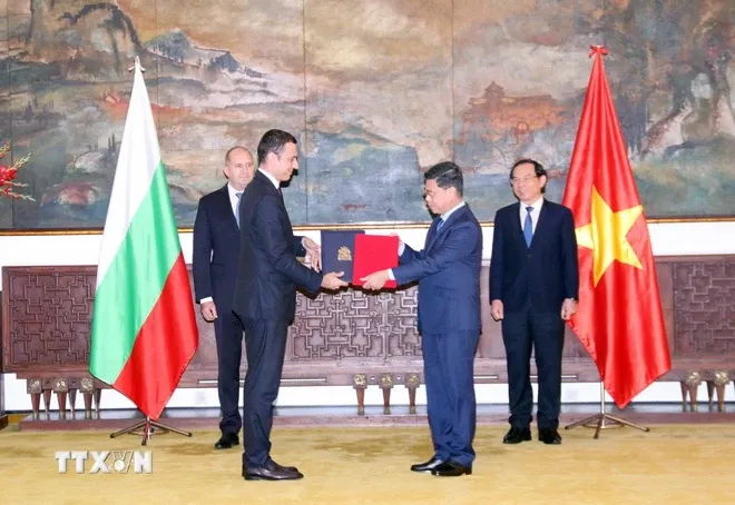 Lãnh đạo Thành phố Hồ Chí Minh hội kiến Tổng thống Bulgaria - Ảnh 1. Lãnh đạo Thành phố Hồ Chí Minh hội kiến Tổng thống Bulgaria - Ảnh 1.