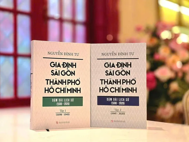 Lãnh đạo TP Hồ Chí Minh chúc mừng Nhà nghiên cứu 104 tuổi đạt giải thưởng Sách Quốc gia - Ảnh 2. Lãnh đạo TP Hồ Chí Minh chúc mừng Nhà nghiên cứu 104 tuổi đạt giải thưởng Sách Quốc gia - Ảnh 2.