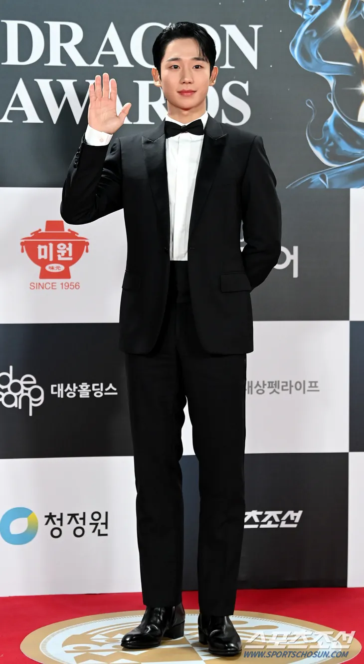 Jung Hae In từ chối tham gia dự án phim Nhật khiến quá trình sản xuất bị đình trệ - Ảnh 1. Jung Hae In từ chối tham gia dự án phim Nhật khiến quá trình sản xuất bị đình trệ - Ảnh 1.
