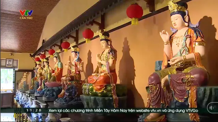 Ngôi chùa bên dòng Bình Thủy - Ảnh 1. Ngôi chùa bên dòng Bình Thủy - Ảnh 1.