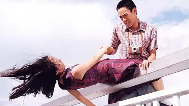 Nam chính Khi điện thoại đổ chuông từng vướng nhiều tranh cãi trong quá khứ - Ảnh 2. Nam chính Khi điện thoại đổ chuông từng vướng nhiều tranh cãi trong quá khứ - Ảnh 2.