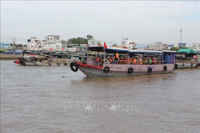 Cần Thơ: Tăng sức hút cho Chợ nổi Cái Răng - Ảnh 3. Cần Thơ: Tăng sức hút cho Chợ nổi Cái Răng - Ảnh 3.