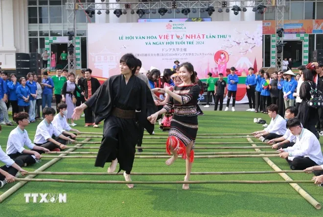 Củng cố quan hệ hữu nghị, hợp tác hiệu quả giữa Việt Nam với Singapore, Nhật Bản - Ảnh 3. Củng cố quan hệ hữu nghị, hợp tác hiệu quả giữa Việt Nam với Singapore, Nhật Bản - Ảnh 3.