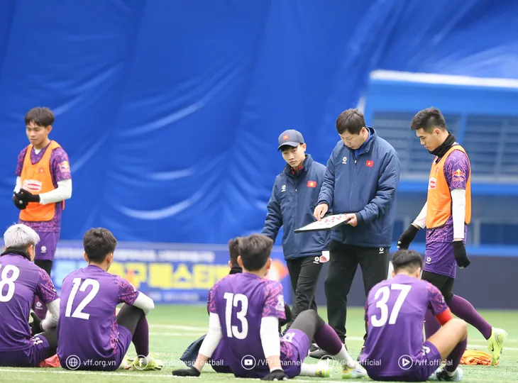 Đấu tập tại Gyeongju, đội tuyển Việt Nam thắng Jeonbuk Hyundai Motors 3-1 - Ảnh 1. Đấu tập tại Gyeongju, đội tuyển Việt Nam thắng Jeonbuk Hyundai Motors 3-1 - Ảnh 1.