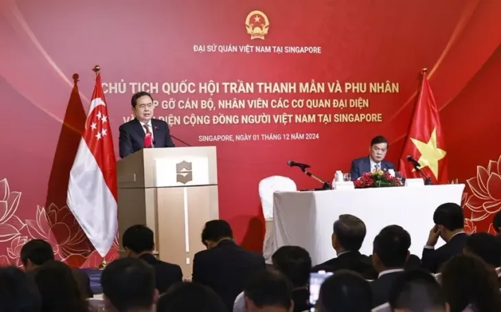Chủ tịch Quốc hội Trần Thanh Mẫn gặp gỡ cộng đồng người Việt tại Singapore - Ảnh 2. Chủ tịch Quốc hội Trần Thanh Mẫn gặp gỡ cộng đồng người Việt tại Singapore - Ảnh 2.