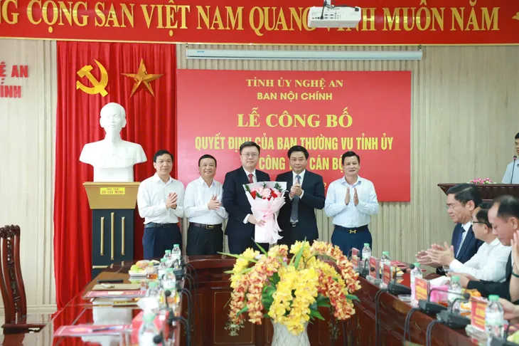 Ông Võ Minh Thế giữ chức Phó Trưởng ban Nội chính Tỉnh ủy Nghệ An - Ảnh 4. Ông Võ Minh Thế giữ chức Phó Trưởng ban Nội chính Tỉnh ủy Nghệ An - Ảnh 4.