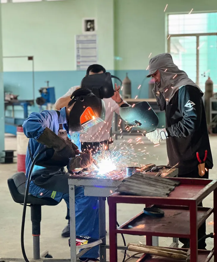Đón đầu nhu cầu đào tạo ngoại ngữ cho học viên đi làm việc ở nước ngoài - Ảnh 1. Đón đầu nhu cầu đào tạo ngoại ngữ cho học viên đi làm việc ở nước ngoài - Ảnh 1.