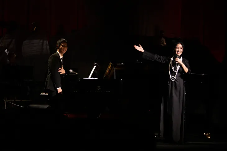 Hồng Nhung mang loa phường lên live concert hát về Hà Nội - Ảnh 6. Hồng Nhung mang loa phường lên live concert hát về Hà Nội - Ảnh 6.
