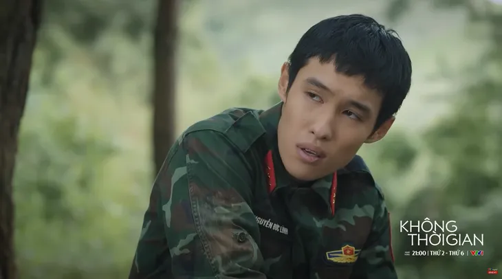 Không thời gian - Tập 5: Cô giáo Tâm ngượng nghịu khi gặp lại Đại - Ảnh 5. Không thời gian - Tập 5: Cô giáo Tâm ngượng nghịu khi gặp lại Đại - Ảnh 5.