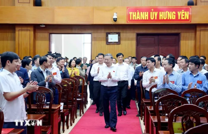 Tổng Bí thư Tô Lâm tiếp xúc cử tri tỉnh Hưng Yên - Ảnh 1. Tổng Bí thư Tô Lâm tiếp xúc cử tri tỉnh Hưng Yên - Ảnh 1.