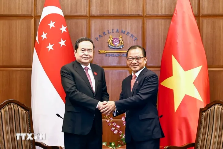 Chủ tịch Quốc hội Trần Thanh Mẫn và Phu nhân kết thúc tốt đẹp chuyến thăm Singapore - Ảnh 1. Chủ tịch Quốc hội Trần Thanh Mẫn và Phu nhân kết thúc tốt đẹp chuyến thăm Singapore - Ảnh 1.