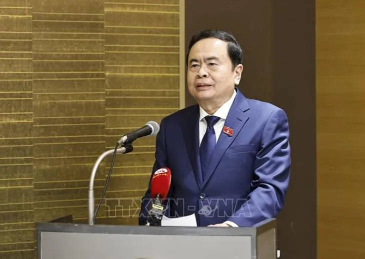 Chủ tịch Quốc hội Trần Thanh Mẫn gặp gỡ cán bộ, nhân viên Đại sứ quán Việt Nam tại Nhật Bản - Ảnh 1. Chủ tịch Quốc hội Trần Thanh Mẫn gặp gỡ cán bộ, nhân viên Đại sứ quán Việt Nam tại Nhật Bản - Ảnh 1.