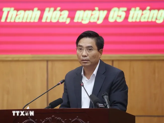 Chủ tịch nước: Tỉnh Thanh Hóa cần tháo gỡ các điểm nghẽn, rào cản cho phát triển - Ảnh 4. Chủ tịch nước: Tỉnh Thanh Hóa cần tháo gỡ các điểm nghẽn, rào cản cho phát triển - Ảnh 4.