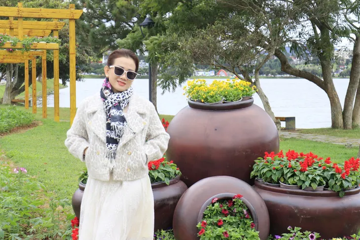 Gần 1 triệu chậu hoa xuống phố trong dịp Festival - Ảnh 2. Gần 1 triệu chậu hoa xuống phố trong dịp Festival - Ảnh 2.