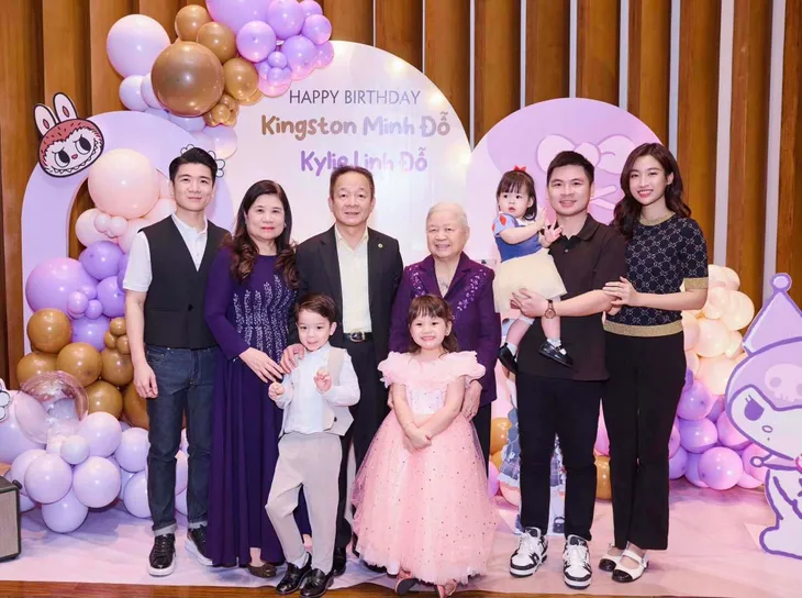 Hoa hậu Khánh Vân lên xe hoa, diễn viên Hoàng Yến kết hôn lần thứ 5 - Ảnh 7. Hoa hậu Khánh Vân lên xe hoa, diễn viên Hoàng Yến kết hôn lần thứ 5 - Ảnh 7.