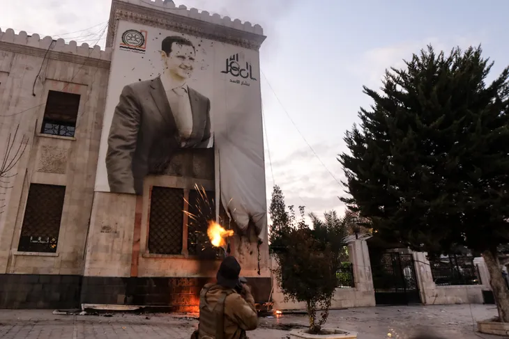 Phiến quân tiến vào thành phố Hama, nội chiến Syria bước vào giai đoạn khủng hoảng mới - Ảnh 2. Phiến quân tiến vào thành phố Hama, nội chiến Syria bước vào giai đoạn khủng hoảng mới - Ảnh 2.