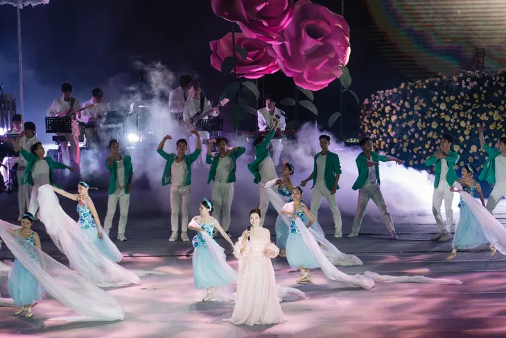 Tổng đạo diễn Phạm Hoàng Giang: 10 năm ấp ủ để làm lễ khai mạc Festival Hoa Đà Lạt 2024 - Ảnh 3. Tổng đạo diễn Phạm Hoàng Giang: 10 năm ấp ủ để làm lễ khai mạc Festival Hoa Đà Lạt 2024 - Ảnh 3.