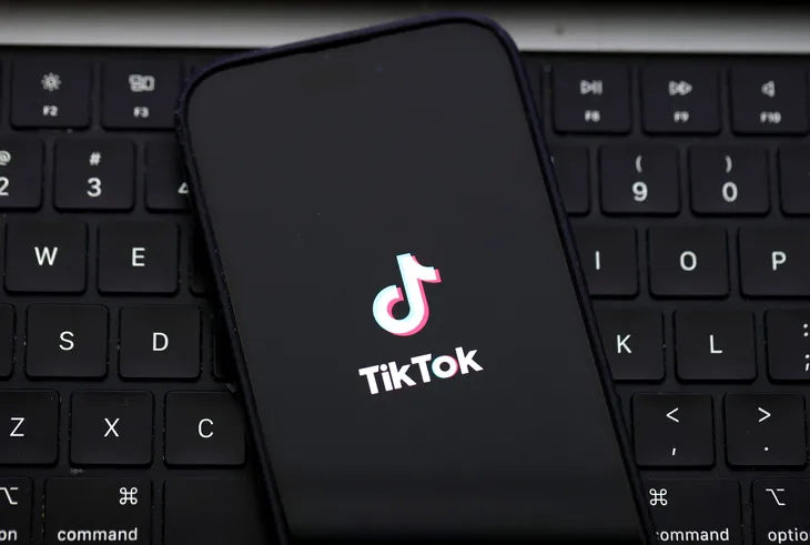 TikTok đối mặt nguy cơ bị cấm tại Mỹ - Ảnh 1. TikTok đối mặt nguy cơ bị cấm tại Mỹ - Ảnh 1.