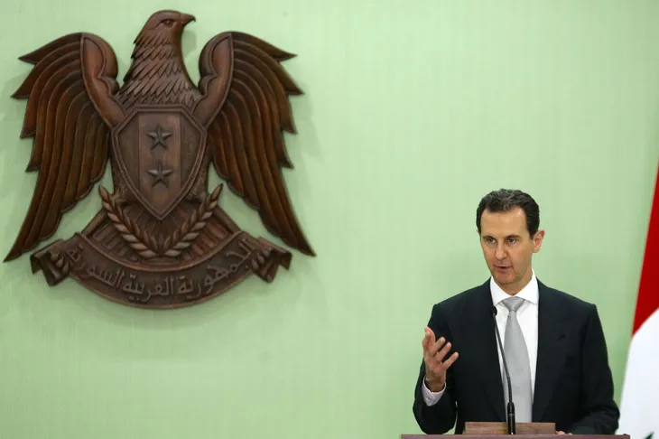 Nóng: Chiếm giữ Damascus, quân nổi dậy Syria tuyên bố chính quyền Tổng thống al-Assad sụp đổ sau 24 năm cầm quyền - Ảnh 3. Nóng: Chiếm giữ Damascus, quân nổi dậy Syria tuyên bố chính quyền Tổng thống al-Assad sụp đổ sau 24 năm cầm quyền - Ảnh 3.