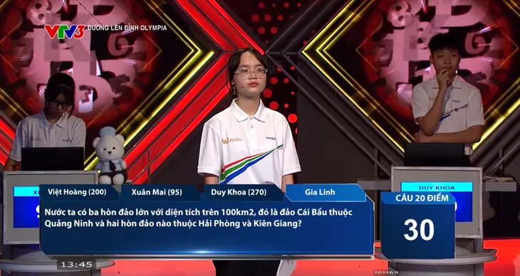 Đường lên đỉnh Olympia: Nam sinh Quốc học Huế giành vé vào vòng thi Quý 1 - Ảnh 9. Đường lên đỉnh Olympia: Nam sinh Quốc học Huế giành vé vào vòng thi Quý 1 - Ảnh 9.