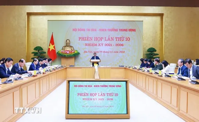 Thủ tướng: Cả nước thi đua đổi mới sáng tạo, chuyển đổi số, đưa đất nước vươn mình trong kỷ nguyên mới - Ảnh 2. Thủ tướng: Cả nước thi đua đổi mới sáng tạo, chuyển đổi số, đưa đất nước vươn mình trong kỷ nguyên mới - Ảnh 2.
