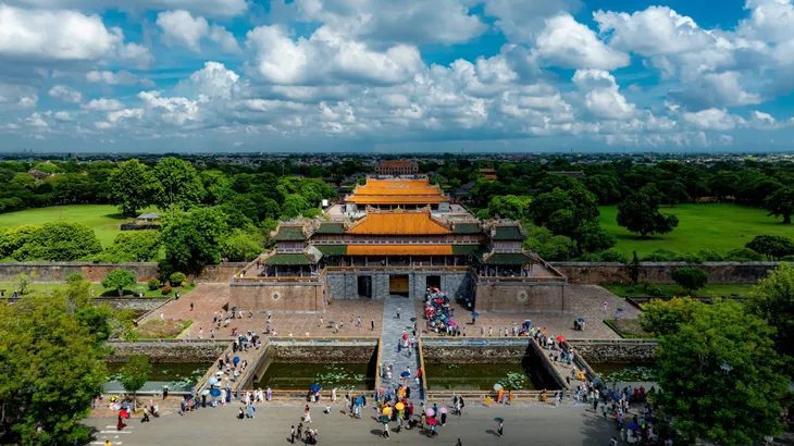 TP Huế và tiềm năng phát triển du lịch xanh, bền vững - Ảnh 2. TP Huế và tiềm năng phát triển du lịch xanh, bền vững - Ảnh 2.