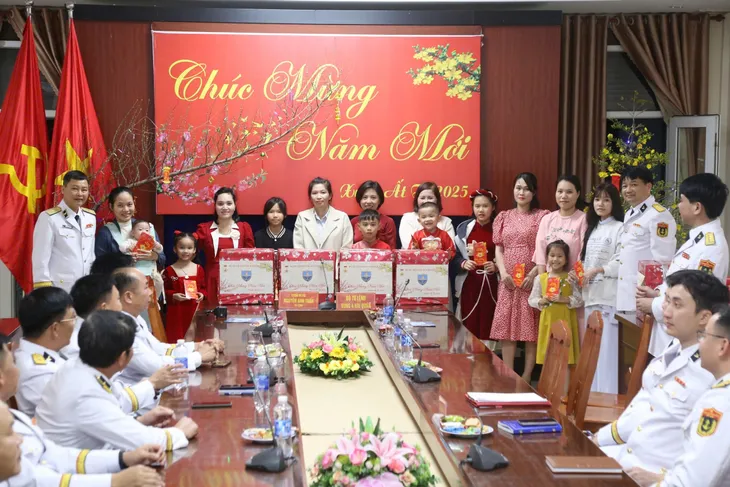 Ấm lòng hoạt động chúc Tết trực tuyến với quần đảo Trường Sa - Ảnh 2.