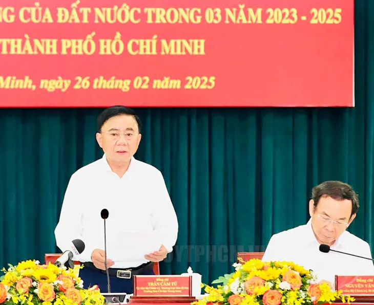 Đại lễ kỷ niệm 50 năm Ngày Giải phóng miền Nam phải tương xứng với tầm vóc - Ảnh 1. Đại lễ kỷ niệm 50 năm Ngày Giải phóng miền Nam phải tương xứng với tầm vóc - Ảnh 1.