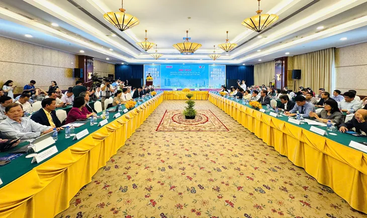 Phát huy kinh tế tư nhân: Góc nhìn từ Vua hàng hiệu Johnathan Hạnh Nguyễn - Ảnh 1.