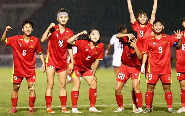 Thắng đậm Indonesia, U19 nữ Việt Nam tái ngộ Thái Lan ở chung kết Đông Nam Á