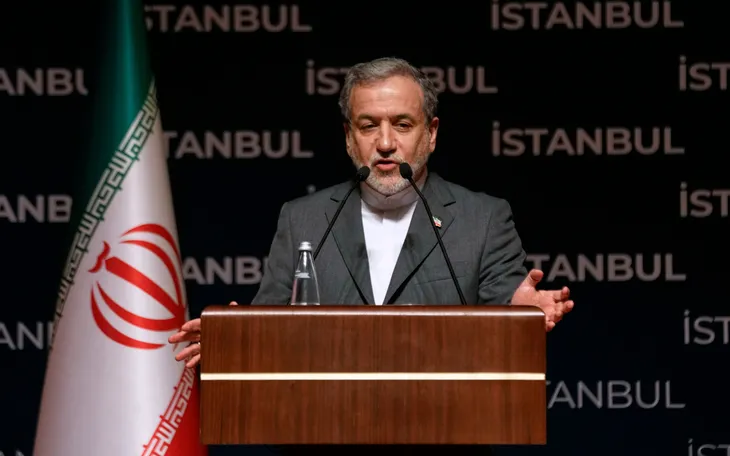 Ngoại trưởng Iran Abbas Araghchi  (Ảnh: AP)