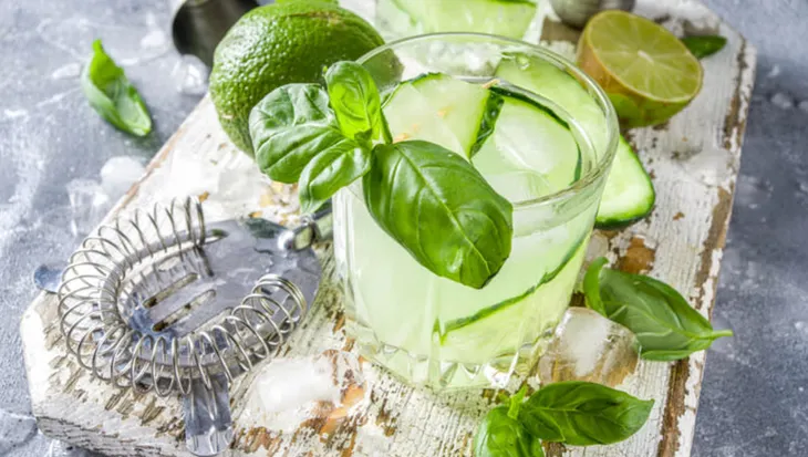 3 loại thảo mộc giúp ly cocktail mùa hè trở nên ‘bùng nổ’ - Ảnh 2.