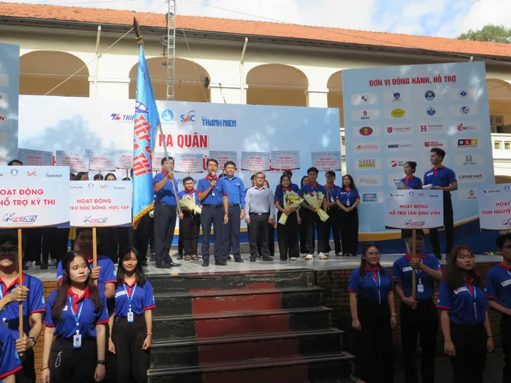 Hơn 23.000 sinh viên tham gia chiến dịch “Tiếp sức mùa thi” năm 2025- Ảnh 2. Hơn 23.000 sinh viên tham gia chiến dịch “Tiếp sức mùa thi” năm 2025- Ảnh 2.