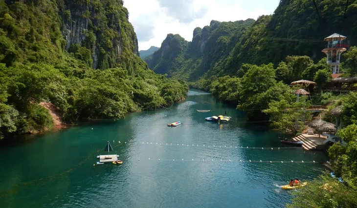 Quảng Bình - Viên kim cương Trung Bộ vươn tầm du lịch quốc tế - Ảnh 1.