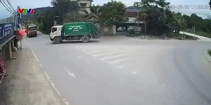 Nguy hiểm rình rập tại các nút giao không giảm tốc  - Ảnh 1.