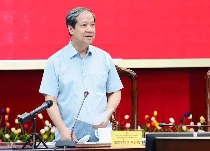 Phát hiện vi phạm tại Kỳ thi tốt nghiệp THPT sẽ xử lý nghiêm, không du di
- Ảnh 1. Phát hiện vi phạm tại Kỳ thi tốt nghiệp THPT sẽ xử lý nghiêm, không du di
- Ảnh 1.