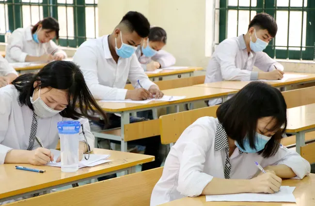 Thí sinh thi tốt nghiệp THPT 2025 phải lưu ý những điều này- Ảnh 1. Thí sinh thi tốt nghiệp THPT 2025 phải lưu ý những điều này- Ảnh 1.
